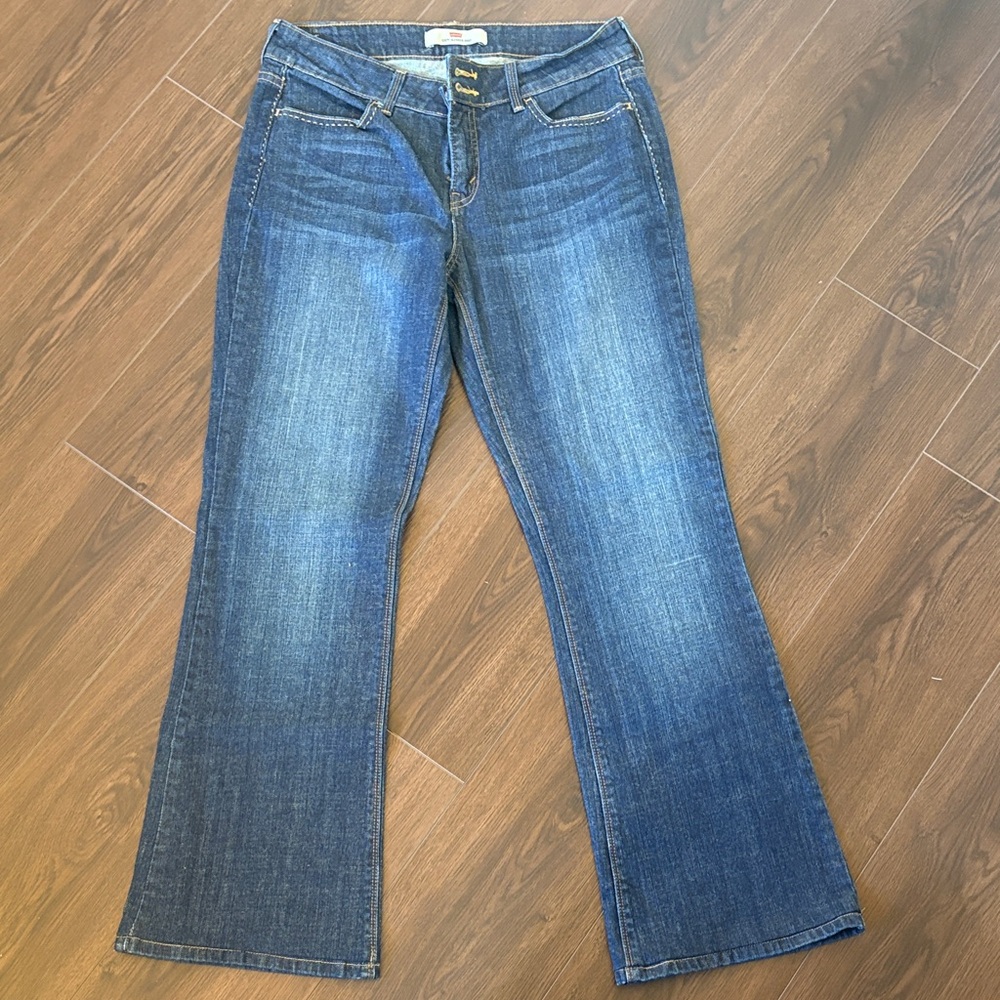 Levi's Dark Blue slender boot 526 jeans
